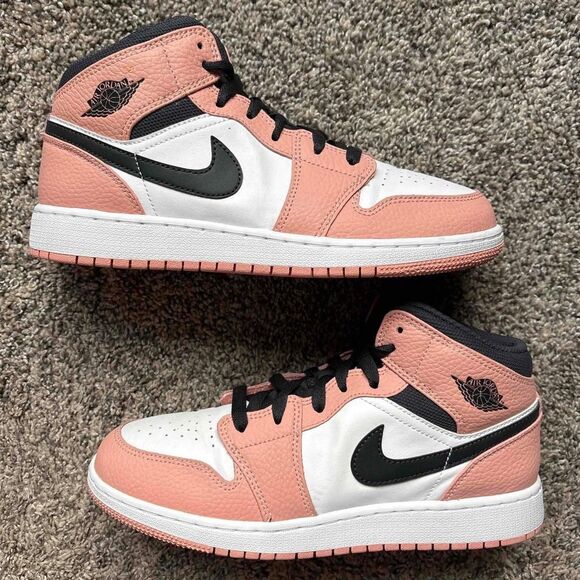 Nike Air Jordan 1 Mid Pink Quartz Size 7 Youth (Size 8.5 Women's) - Picture 1 of 7